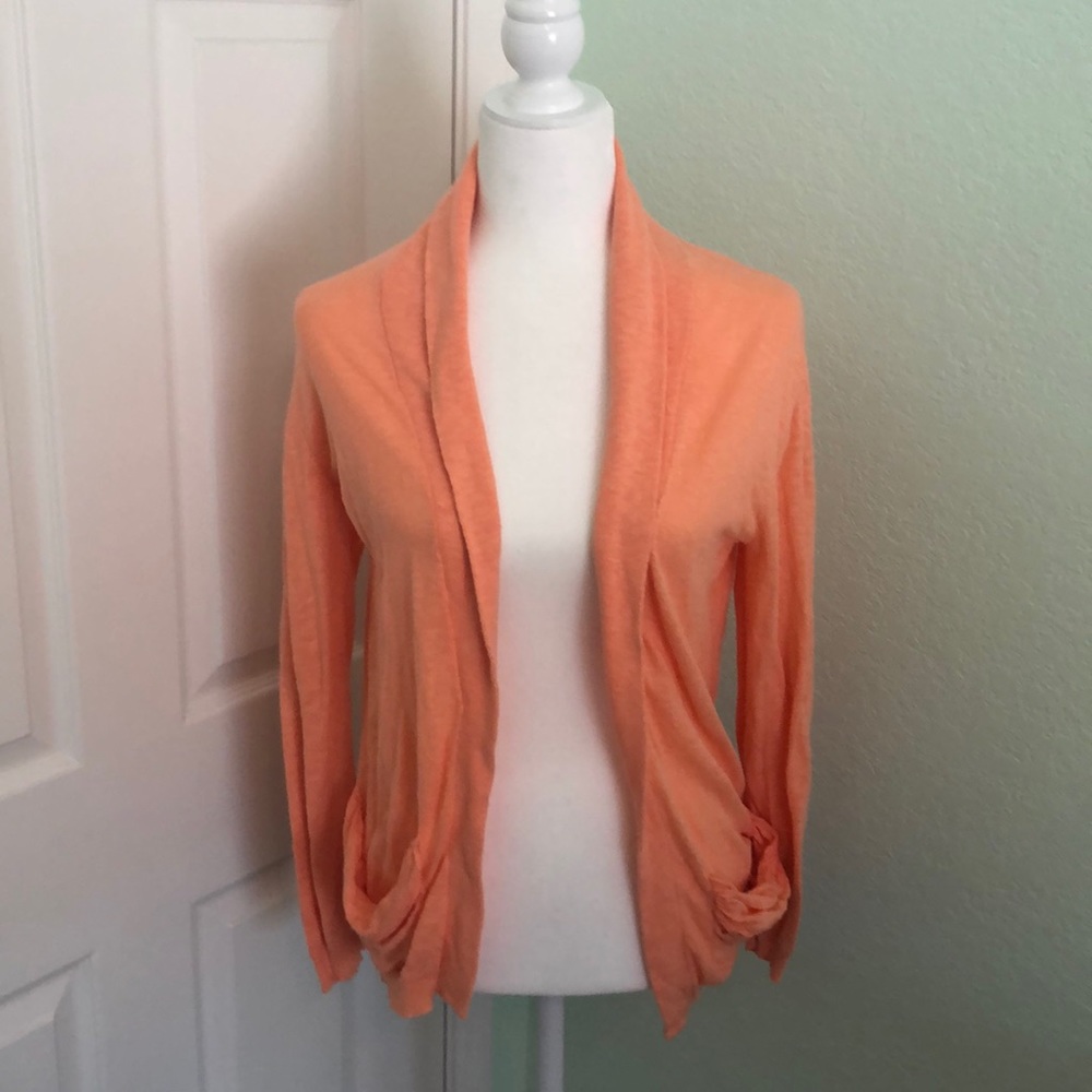 UO peach/orange cardigan w/ pockets
